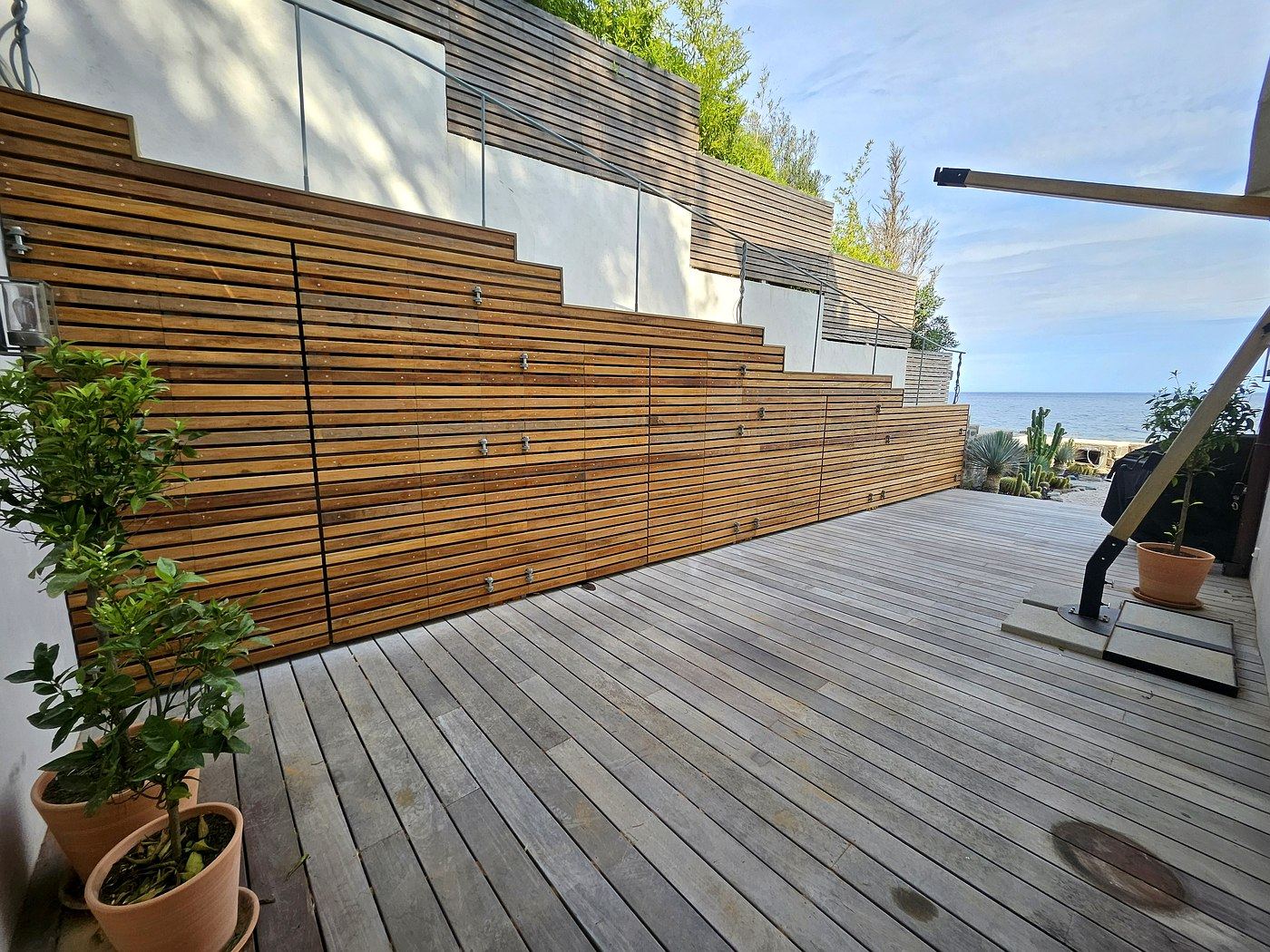 Bardage bois horizontal vue mer ICAM Var Côte d'Azur