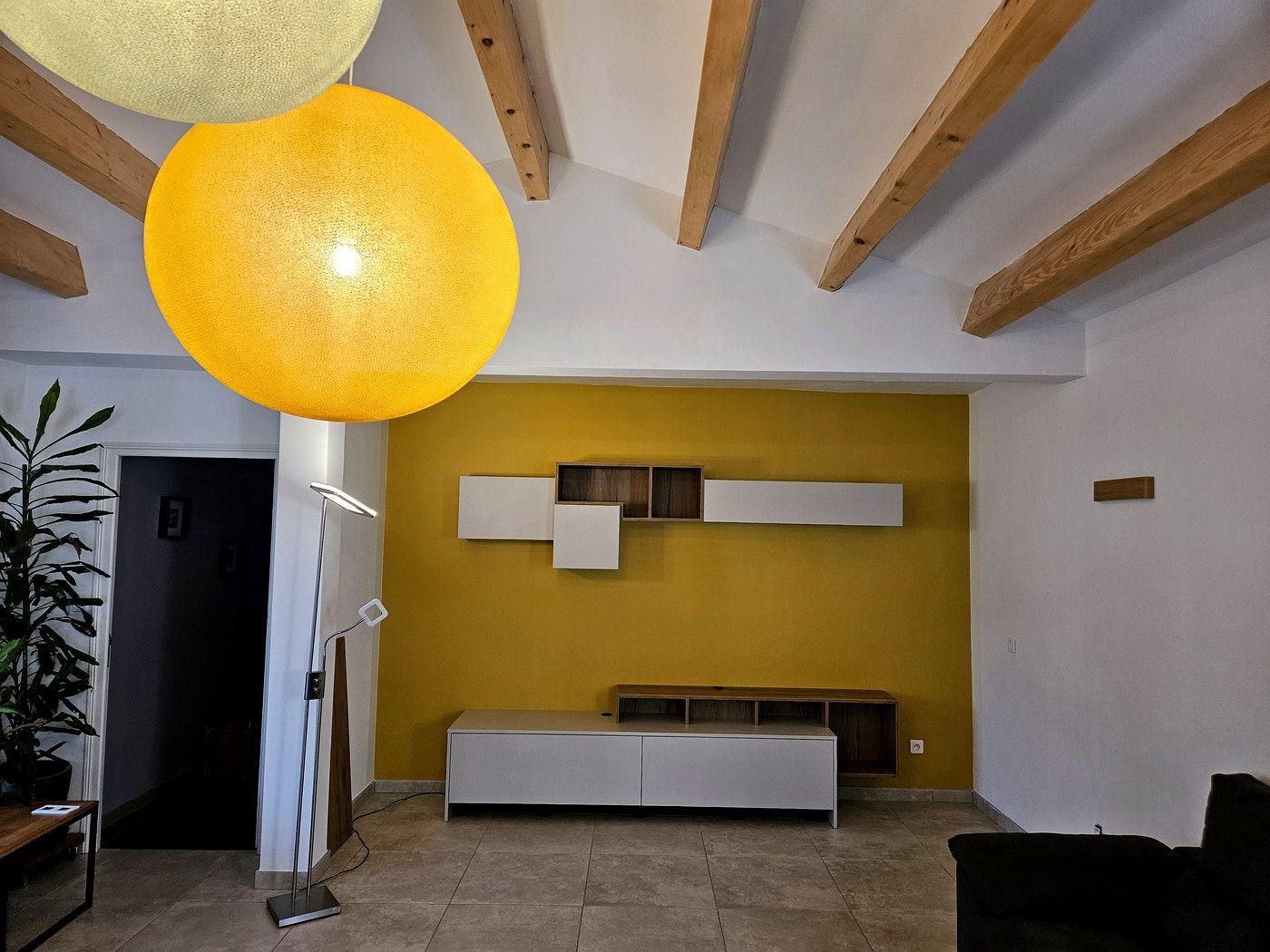 Meuble TV chêne poutres bois salon ICAM Var